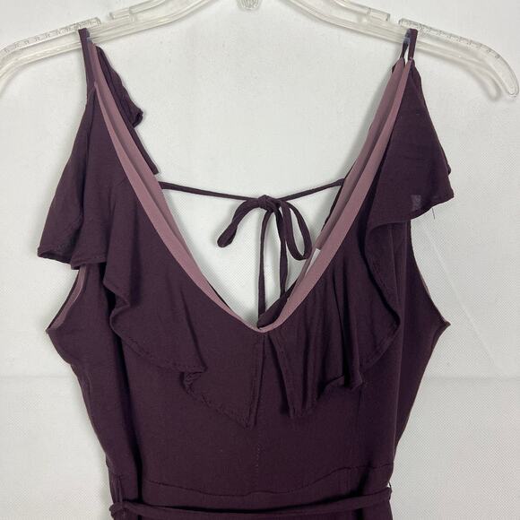 Ivy & Main Cold Shoulder Ruffle Tie-Back Dress Size Small - Picture 3 of 9